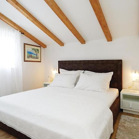 Lovely Home In Sibenik With Wifi Esterno foto