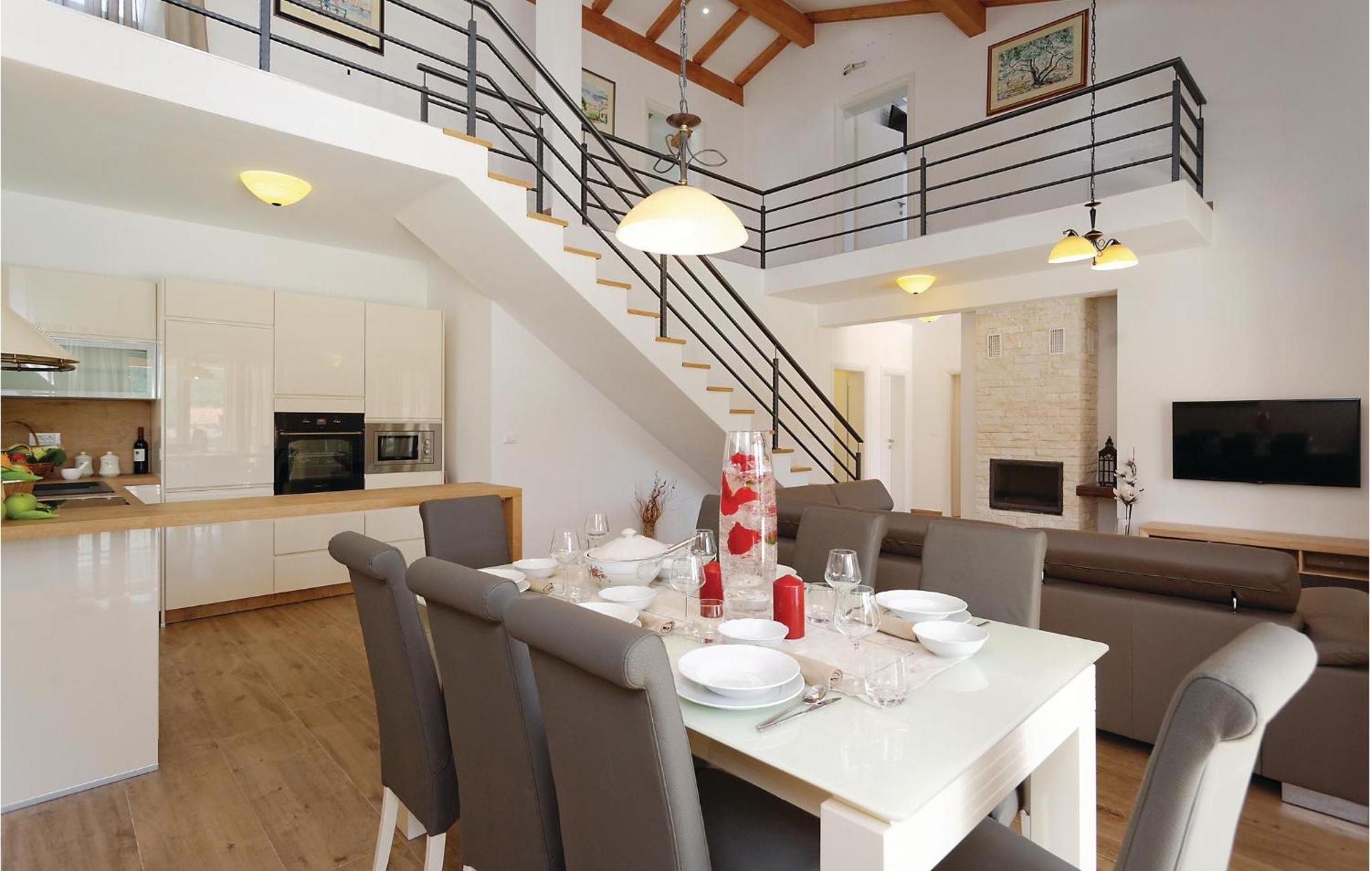 Lovely Home In Sibenik With Wifi Esterno foto