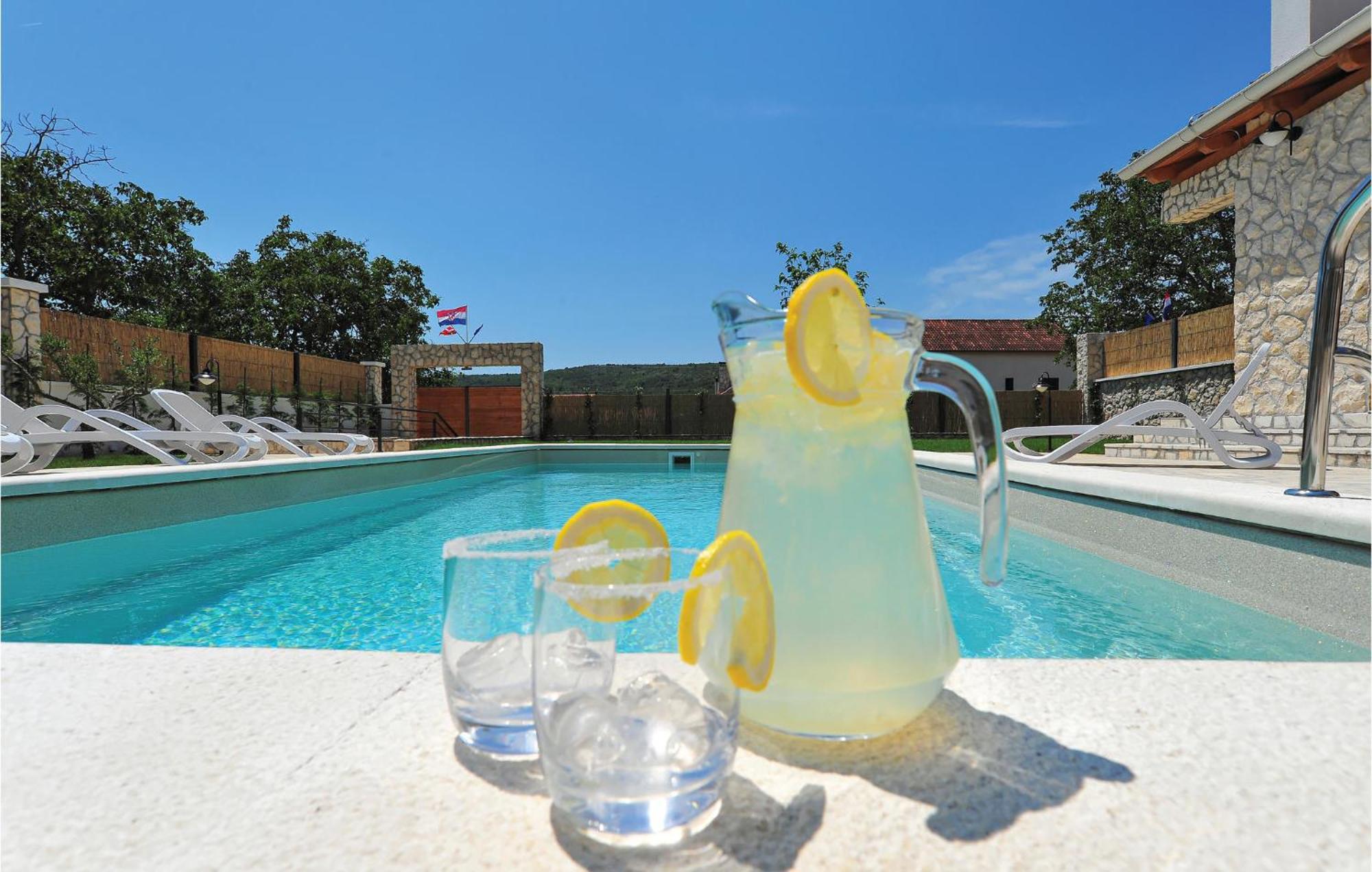 Lovely Home In Sibenik With Wifi Esterno foto