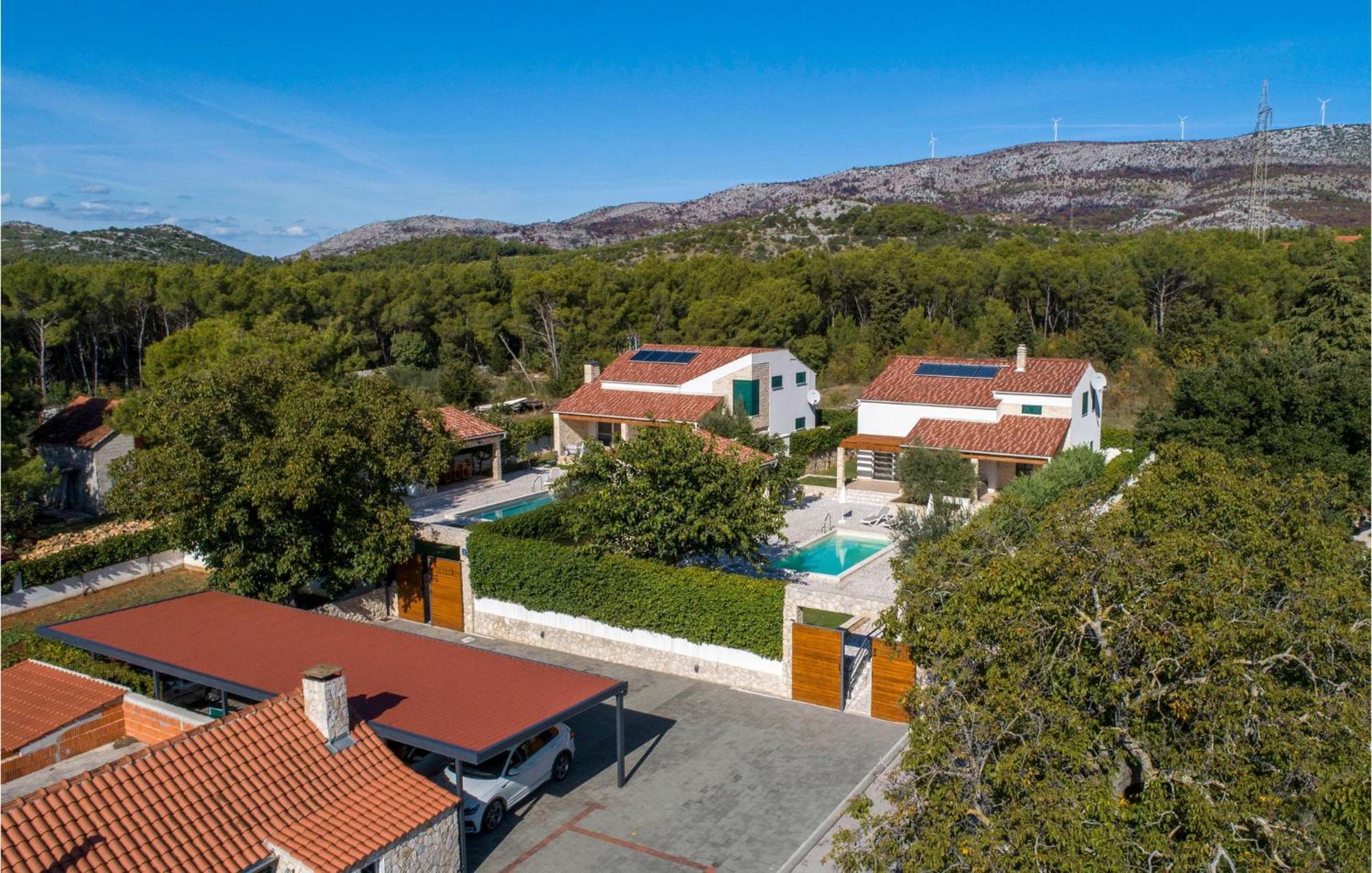 Lovely Home In Sibenik With Wifi Esterno foto