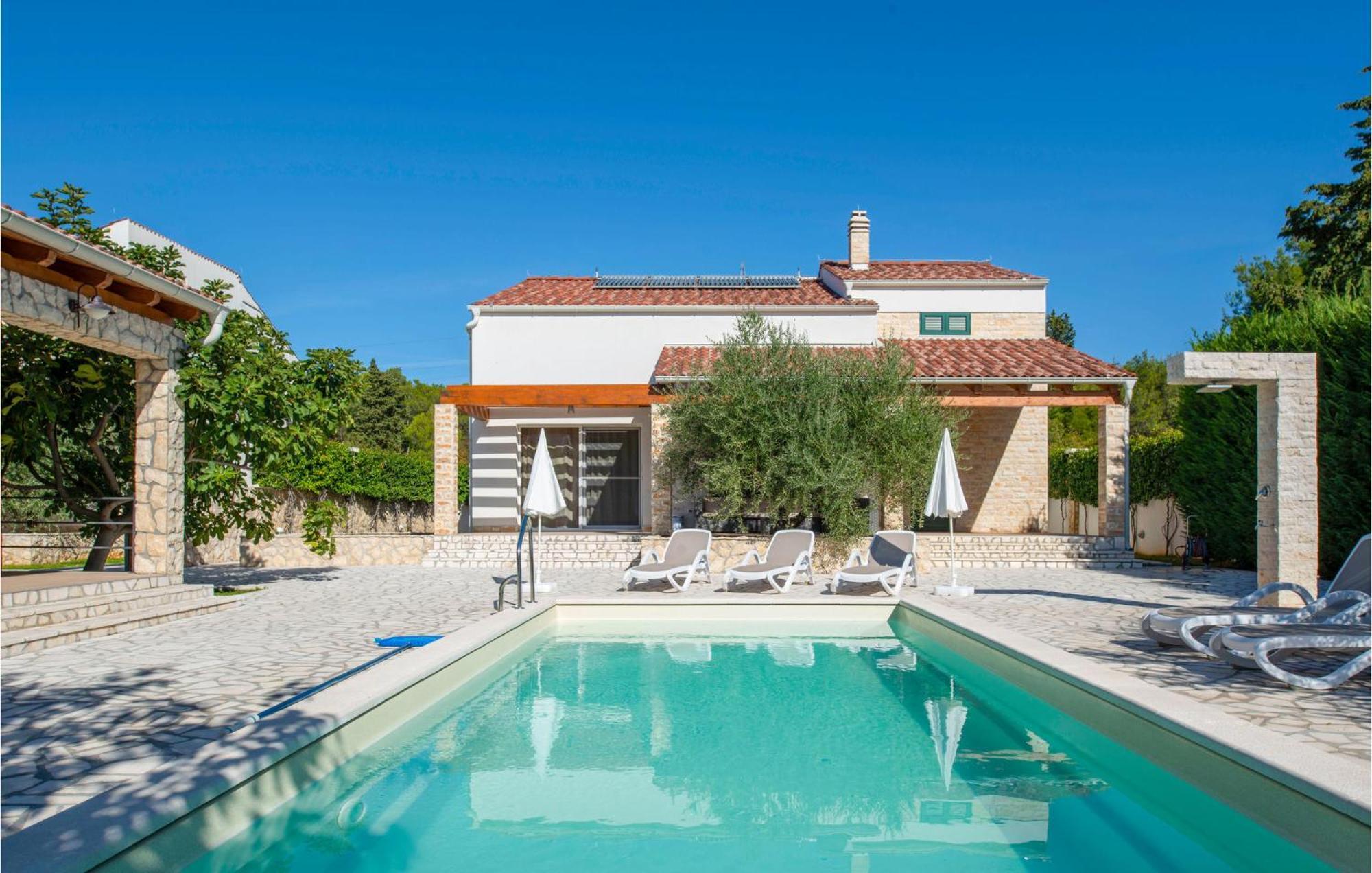 Lovely Home In Sibenik With Wifi Esterno foto