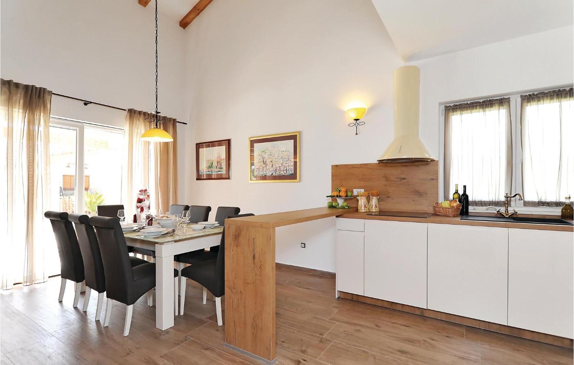 Lovely Home In Sibenik With Wifi Esterno foto
